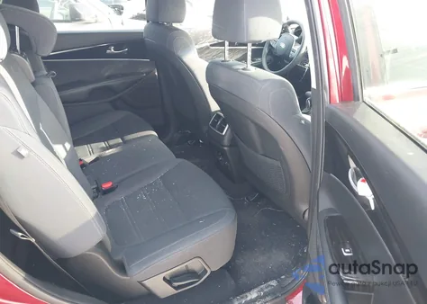 2019 Kia Sorento 2.4L Lx z USA, uszkodzony, nr VIN 5XYPGDA33KG469140